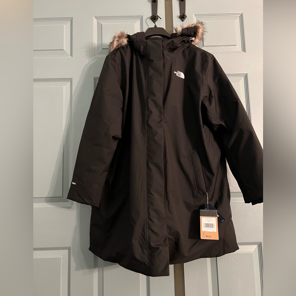 The North Face Arctic Parka Black Coat/Jacket.